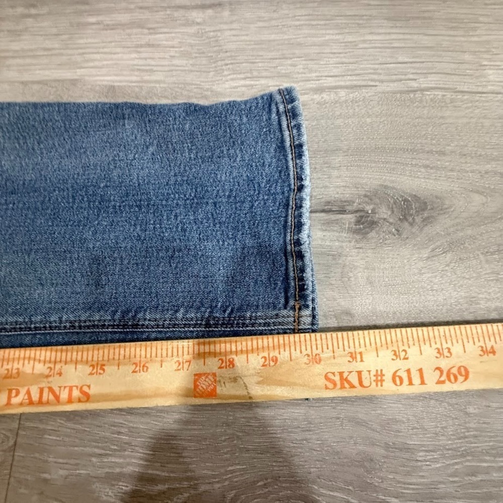 American Eagle Jeans Womens 2 Blue Curvy Straight High Rise Distressed‎ - Picture 8 of 8